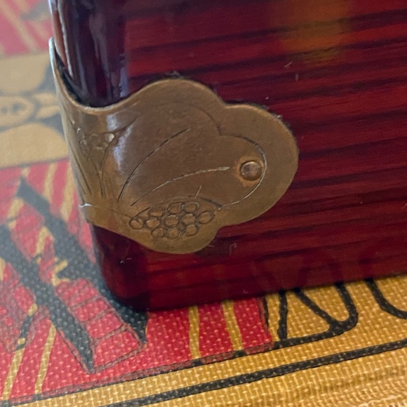 Wooden Lacquered Box Brass Medallion of Deer in Forest Brass Corner Accents EUC - Picture 3 of 11